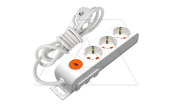 Купить Ri-tech - Удлинитель 3x2P+E, нем. ст., со шторками, выключатель, кабель 3x1,5мм², 2м, белый фото