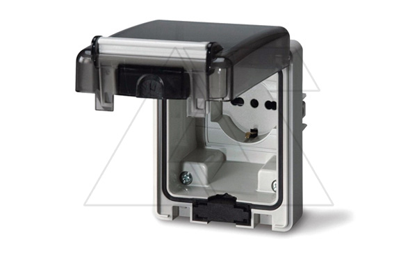 Купить Розетка встраиваемая 16A, SCHUKO с шторками 2P+E, 200_250VAC 50/60Hz, уст. 70x87(84x106)mm с дораб., IP66, серия DOMOPLUS Scame фото