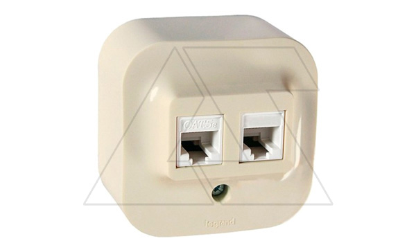 Купить Quteo - Розетка двойная RJ11+RJ45 5E UTP, накладной монтаж, сл. кость Legrand фото