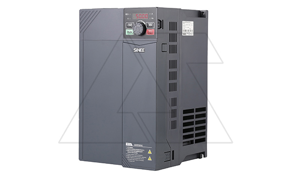 Купить Преобразователь частоты EM730-018-3B, 400VAC, 18.5kW, 38/41.5A, ЭМС C3, IP20, корп.A4 фото