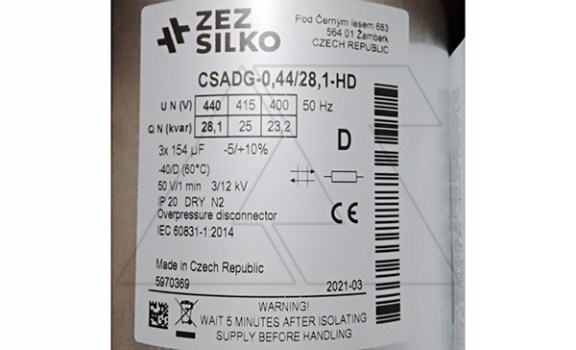 Конденсатор CSADG-0,44/28,1-HD, трехфазный, 28.1kVAr(440VAC), 23.2kVAr(400VAC), MKP заполненный газом, клеммник S=25mm², тяжелый режим, IP20 ZEZ Silko даташит схема