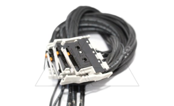 Блок перекл. контактов AUX-C 3Q 1SY (3COвспом.+1COавар.) для XT2...XT6, 6A-250VAC13 0.3A-250VDC12 с проводами 1m ABB даташит схема