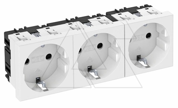 Розетка SKS-D0 RW3, 3х2P+E нем. ст., 16А, 250V ~, 0°, пруж. зажимы, защ. шторки, белый, поликарбонат фото