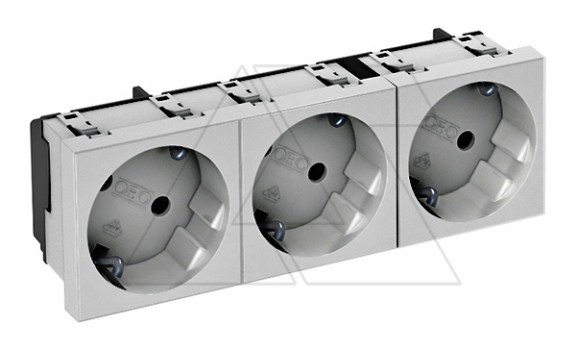Розетка STD-D3 AL3, 3х2P+E нем.ст., со смещением контактов 33°, пруж. зажимы, защ. шторки (алюминий) фото