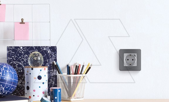 Inspiria - Розетка 2P+E нем. стд., с USB Type С, 1500mA- 5В (алюминий) Legrand даташит схема