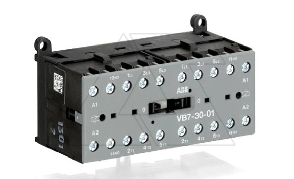 Мини-контактор реверсивный VB7-30-01-80 220...240VAC, 3NO 12A(20A-AC1) 5.5kW, всп.контакт 1NC (4A-AC15) фото