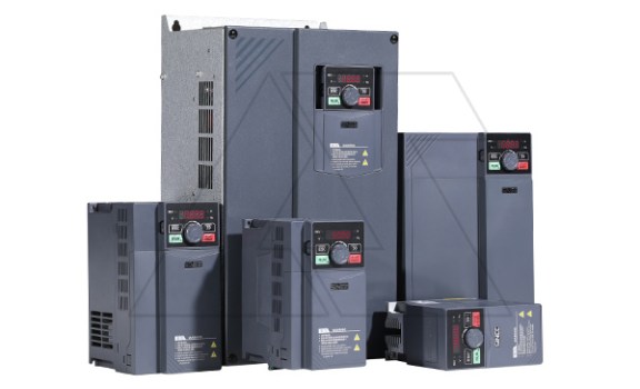 Преобразователь частоты EM730-2R2-3B, 400VAC, 2.2kW, 5.6/6.5A, ЭМС C3, IP20, корп.A1 SINEE даташит схема
