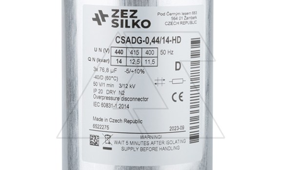 Конденсатор CSADG-0,44/14-HD, трехфазный, 14kVAr(440VAC), 11.5kVAr(400VAC), MKP заполненный газом, клеммник S=16mm², тяжелый режим, IP20 ZEZ Silko даташит схема